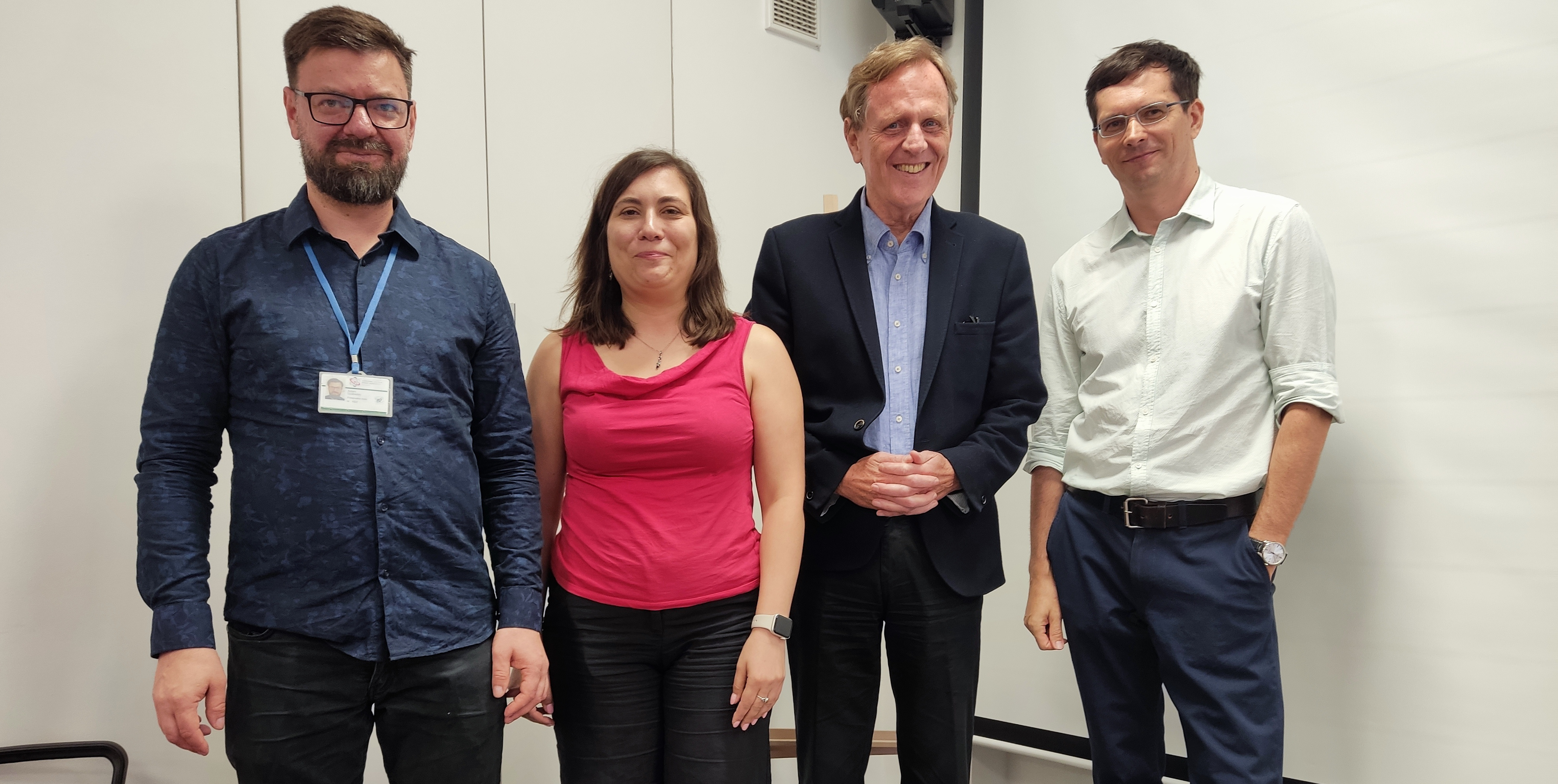 Laureaci Nagród Dyrektora Departamentu Badań Podstawowych 2025. Od lewej: dr Adam Szabelski, dr hab. Ambra Nanni, prof. Stanisław Mrówczyński, Dyrektor Departamentu, dr hab. Przemysław Małkiewicz, prof. NCBJ